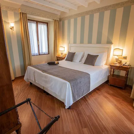 Le Due Corti Hotel Como