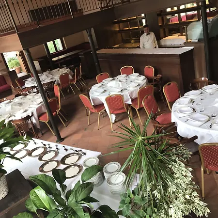 Le Due Corti Hotell 4*