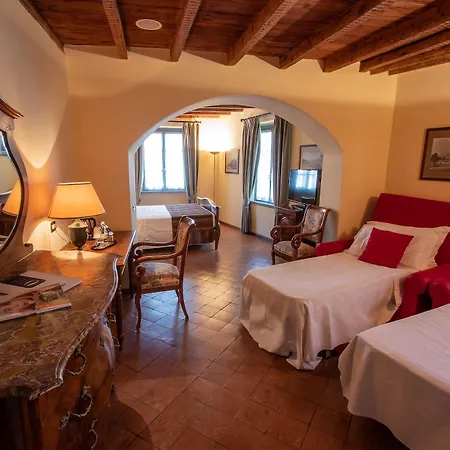 Le Due Corti Szálloda 4*