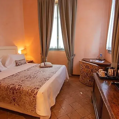 Le Due Corti Отель 4*