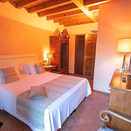 Le Due Corti Hotel Como