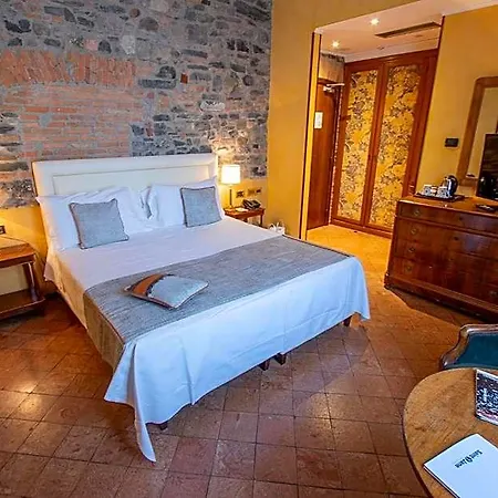 Le Due Corti Hotel 4*
