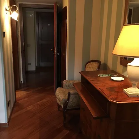 Le Due Corti 4* Como