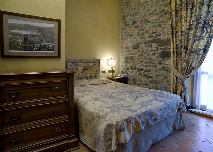 Le Due Corti Комо