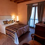 Le Due Corti Hotel